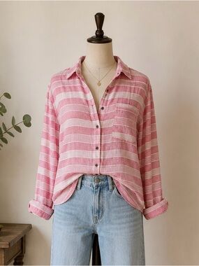 Solitaire by Ravi Khosla Pink White Striped Cotton Button Up Shirt Coastal Beach